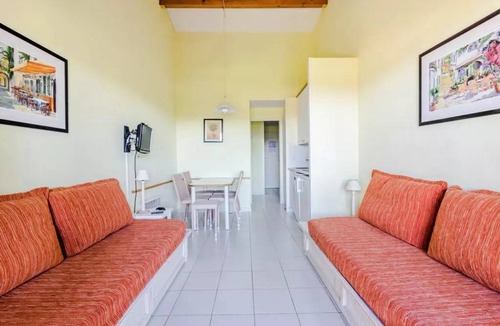 Les Restanques Apartment | Studio flat ∙ 1 bedroom ∙ 4 guests