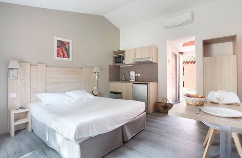 Arles Apartment | Studio flat ∙ 1 bedroom ∙ 3 guests