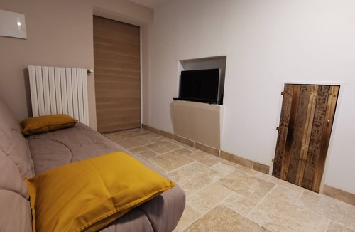 Saint-Etienne-du-Gres Apartment | Studio La Casita