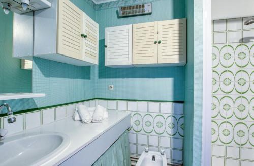 Les Lecques Apartment | Studio Les Lavandes-17 by Interhome