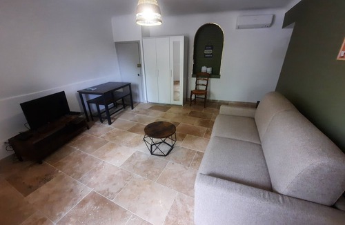 Aups Apartment | Studio Près des Gorges du Verdon, Classé Meublé Tourisme 2 Étoiles