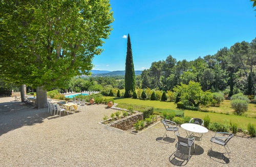 La Roque-d'Antheron House | Stunning home in La Roque D'Antheron