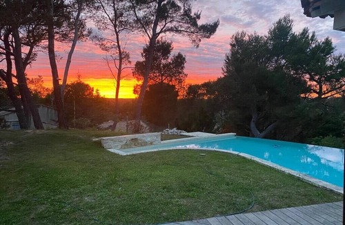 Cabries House | Sublime 350 m2 designer villa with infinity pool (week:-10%/month:-20%)