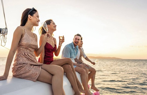 Port Grimaud Boat Rental | Sun-Kissed Sailing Adventure in Provence-Alpes-Côte d'Azur