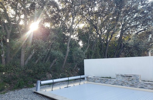 Chateaurenard House | Sunny house