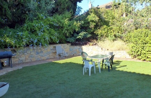 Ollioules House | Sunny house with garden and private pool