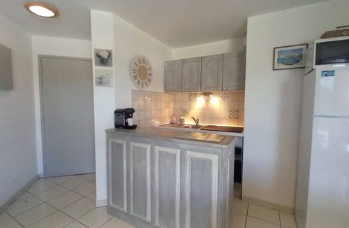 Miramar Apartment | Super Croisette T2 cabin, east-facing terrace, 50 m direct beach access, parking