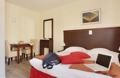 Couronne Urbaine Apartment | Super endroit ! Studio Climatisé
