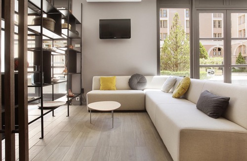 Couronne Urbaine Apartment | Super endroit ! Studio Climatisé