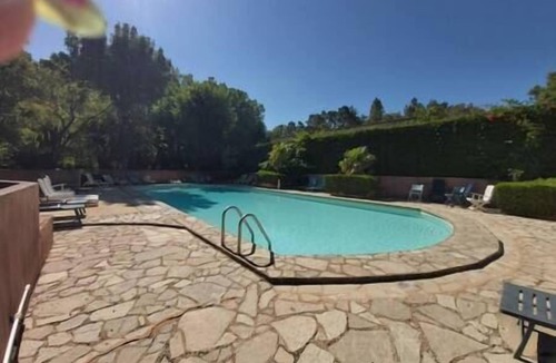 Rustrel Apartment | Superb apartment in a residence with swimming pool in the Lub.
