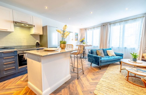 Plan-de-la-Tour Apartment | Superb new air-conditioned apartment in village center