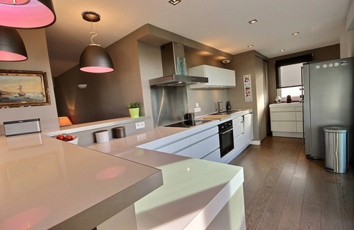 8th Arrondissement Apartment | Superb Standing Apartment Sea View 5 mn walk from the Pointe Rouge beach