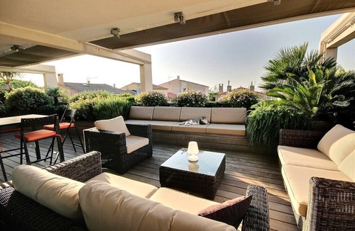 8th Arrondissement Apartment | Superb Standing Apartment Sea View 5 mn walk from the Pointe Rouge beach