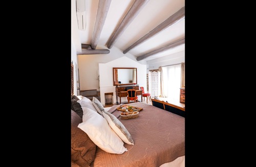 Paluds de Noves House | Superb suite in a villa with private pool - by feelluxuryholidays