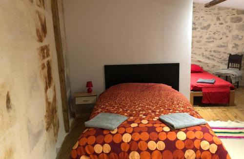 Arles City Centre Apartment | Superbe Duplex Aux Arenes