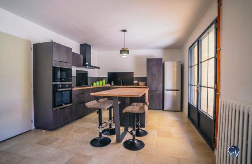 Vers-Pont-du-Gard House | Superbe mas provençal rénové-Idéal famille