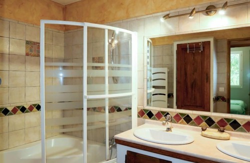 Villelaure House | Sweet Home in Luberon by Interhome