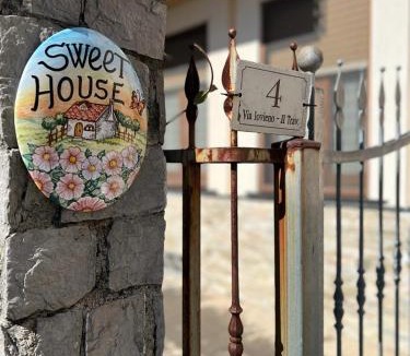 Bomerano House | Sweet House