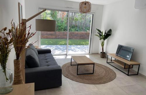 Les Lecques Apartment | T2 GARDEN BEACH
