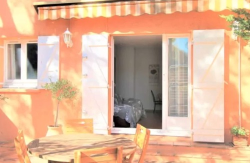 La Madrague Apartment | T2 - Large Terrace - Quiet - 350m from La Rainette Beach