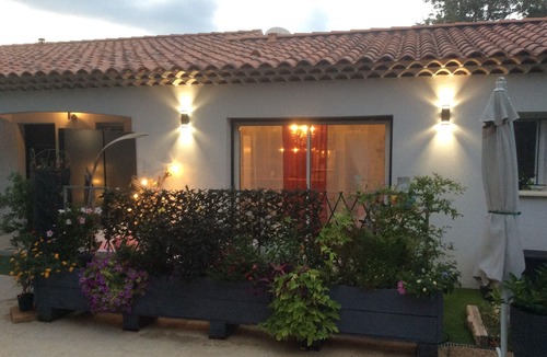 Camps-la-Source Villa | T2 Villa wing + jacuzzi