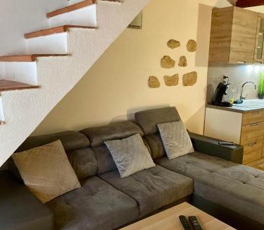 Istres Apartment | T3 plein centre ville