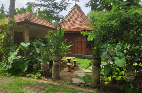Mambal Villa | Tebeduwe Joglo Villa