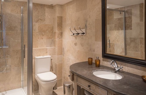 Remoulins House | THE BASTIDE GARD BRIDGE spacious room decorated in Provencal style