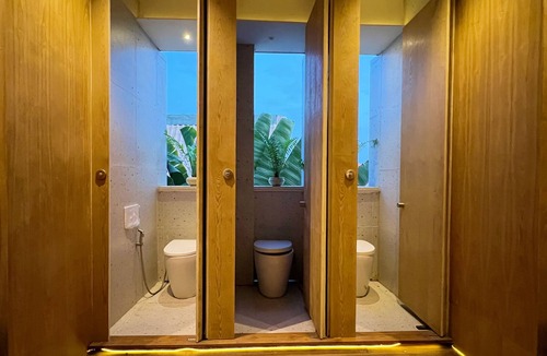 Batu Bolong Hostel | The Hide Hostel at Canggu - Adults Only