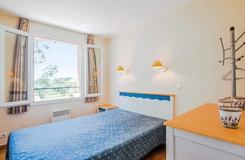 Pont Royal House | The houses of Pont Royal in Provence - maeva Home - Comfortable house with terrace for 7/8 people