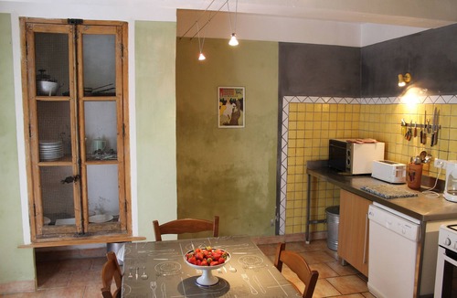Saint-Didier House | The other side of the washhouse in Saint Didier