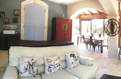 Vallabregues Apartment | The Sweetness of Aller - Bastide des Sources