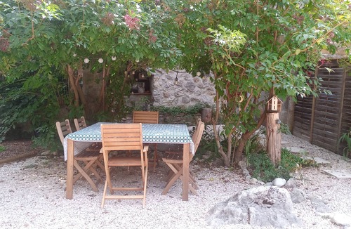 Castellane Apartment | The Verdon in peace.