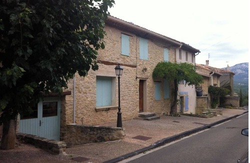 Crillon-le-Brave House | Thyme (photos 14-28)