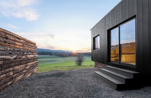 Reillanne House | Tiny Alcôve | Domaine Paradis