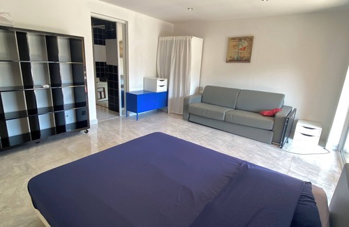 Saint-Cezaire-sur-Siagne Villa | Tranquility and authenticity in the heights