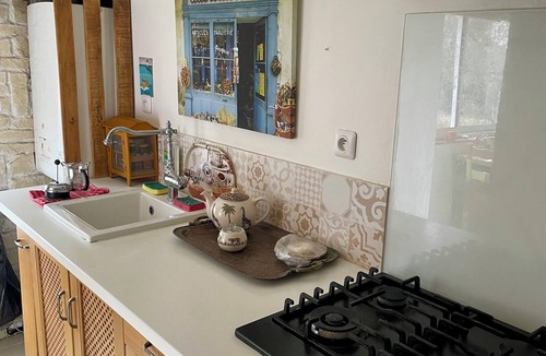 11th Arrondissement House | Typical Marseille house with panoramic view of the hills