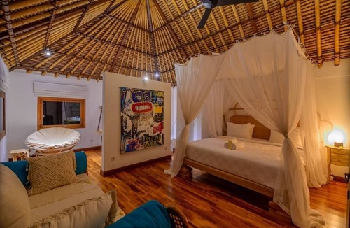 Gianyar Villa | UBUD JUNGLE RICE FIELD VILLA BY FAMOUS DESIGNER