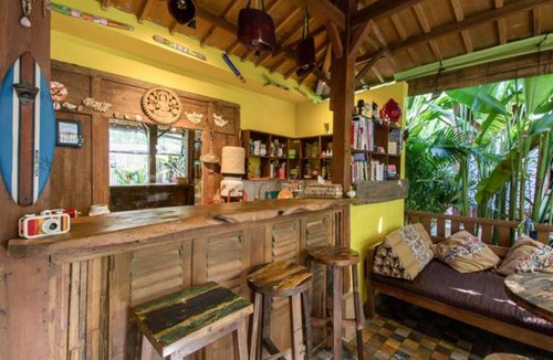 Uluwatu Bed & Breakfast | Uluwatu Surf Joglos