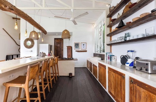 Umalas Villa | Umalas 5BR Bohemian Escape Rice Fields + Yoga & Spa w/12min To Beach