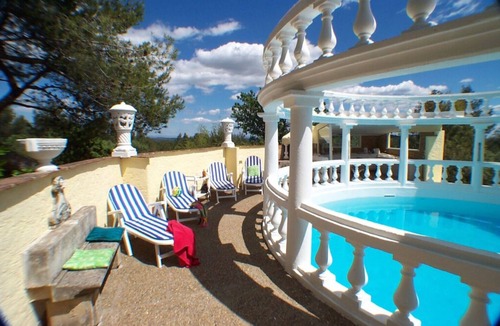 Beaucaire Villa | Unique hilltop villa in Provence, stunning private pool, 6+bdrms + optional gite