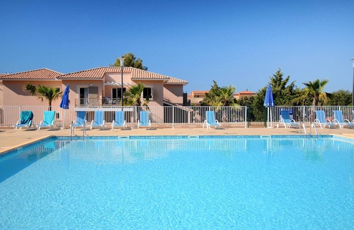 Les Bormettes Condo | Vacances Près de la Mer | Accès 2 Piscines