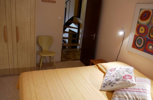 Tourves House | Vacation home away from the crowds, in the middle of nature.