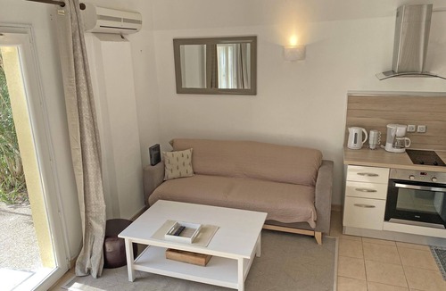 Mouries Condo | Vacation rental house with pool MOURIES LS1-362