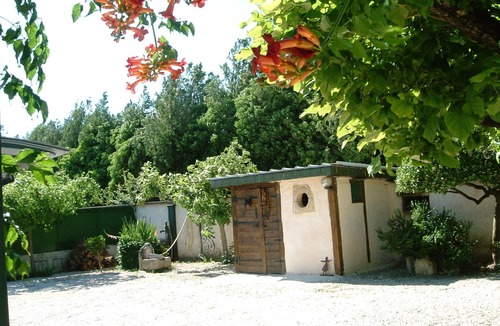 Paluds de Noves Apartment | vacation rental in Provence