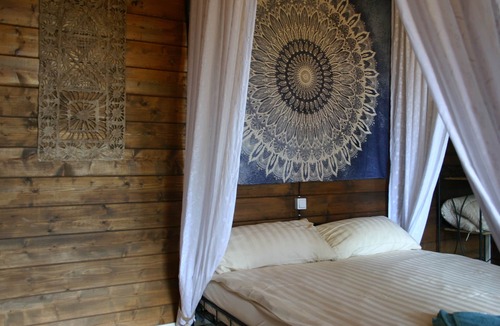 Bargemon Bed & Breakfast | Vegan organic chambre d'hôtes ABRIECOSY
