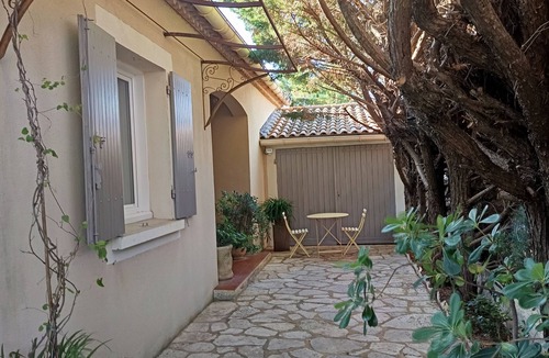 Les Angles House | Very comfortable house close to the historic center of Avignon and Villeneuve!
