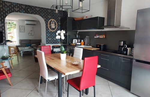 Mondragon House | Very pretty village house