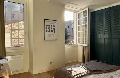 Baille Apartment | Very quiet 2-room apartment in the heart of Marseille (5th)