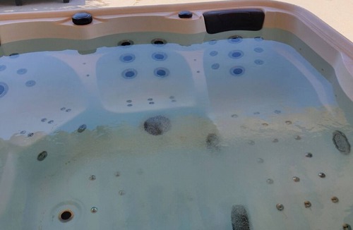 Pertuis Villa | Villa 10 Personnes Jacuzzi Piscine Sud Lubéron Proche D'aix-en-provence
